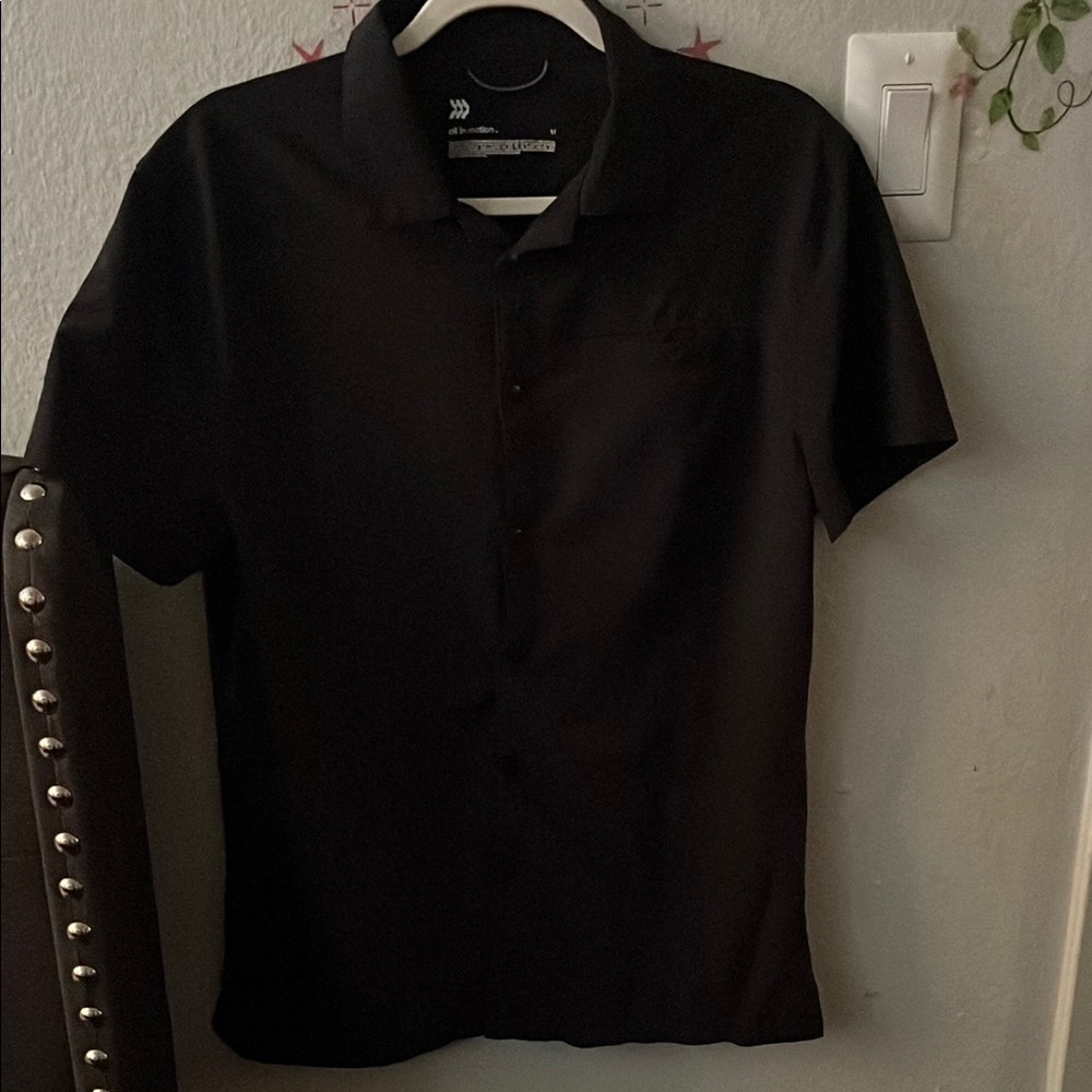 Wildfang Black Casual Button Down Shirt with Sleek Design
